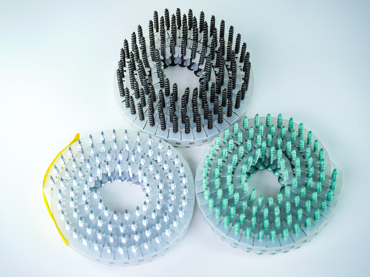 ROLL SCREW
